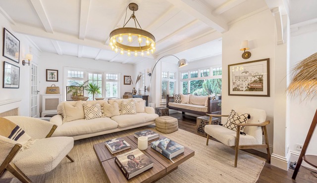 Palm Court, Polperro