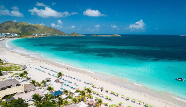 Palm Court Residence & Hotel at Orient Beach