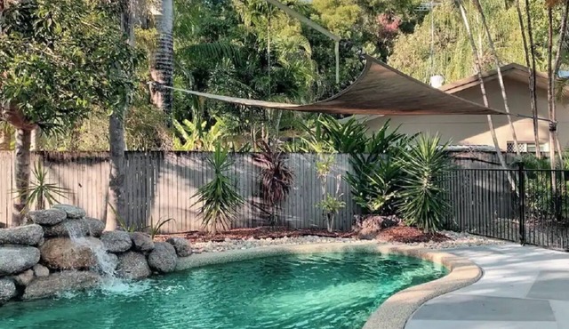 Palm Cove/Cairns beaches tropical spacious retreat