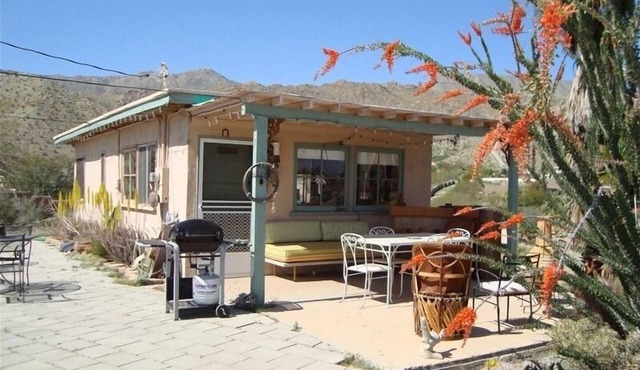 Palm Desert Homestead Cabin, Best Views in Valley