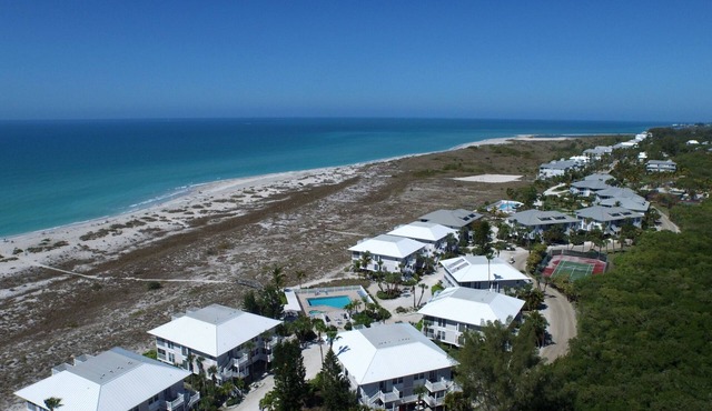 Palm Island 2 Bedroom Superior Villa by RedAwning