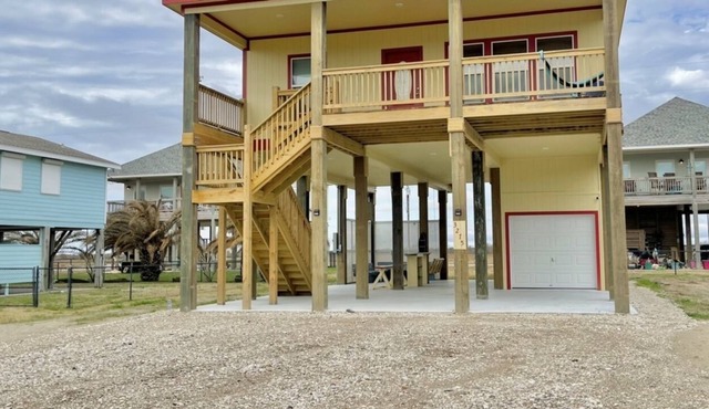 Palm Paradise 3 Bedroom Home by RedAwning