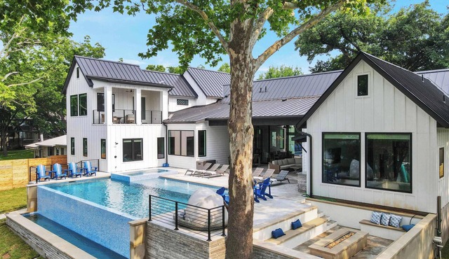 Palm Paradise on Lake LBJ | Concierge Services
