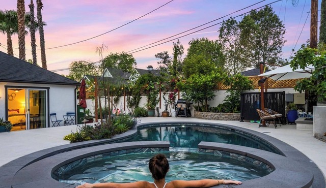 Palm & Pebble | * Pool, Spa, Fire Pit * Dog*