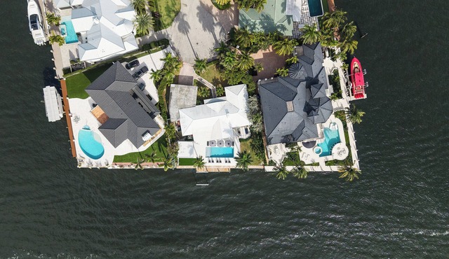 Palm Pointe 0.3 Miles to beach - Heated pool