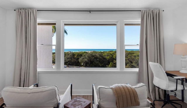 Palm Sounds: Gulf Views & Easy Beach Access!