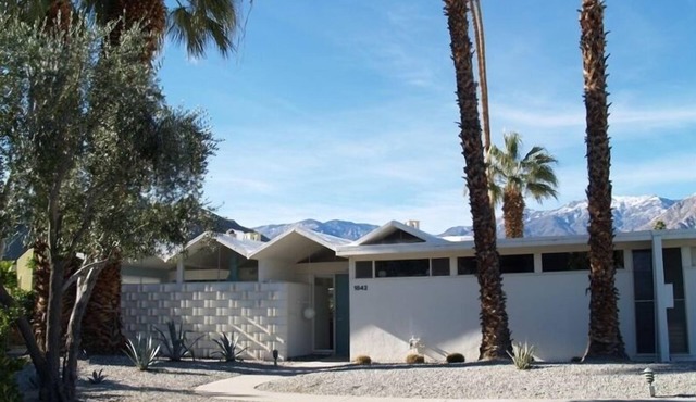 Palm Springs Mid - Century Modern
