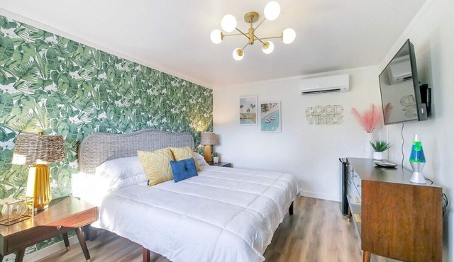 Palm Springs Room #1 @ Retro Boutique Motel