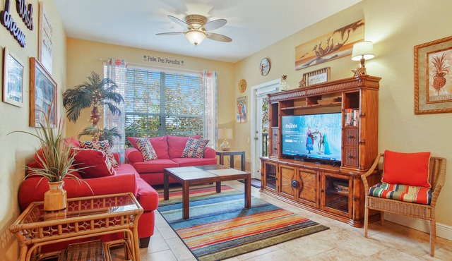 Palm Tree Paradise! Bright Tropical Fun with “Frozen” Bedroom - 3 mi from WDW