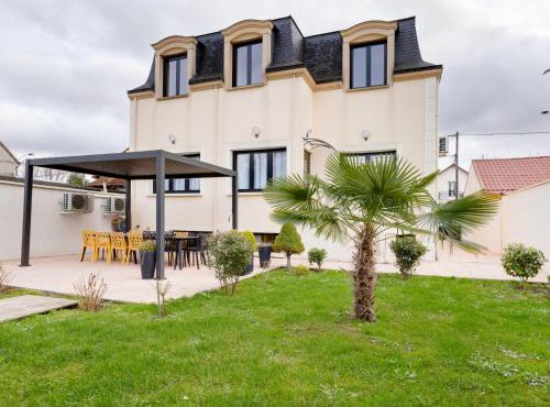 Palm Villa-Paris Parc expo-lit bébé