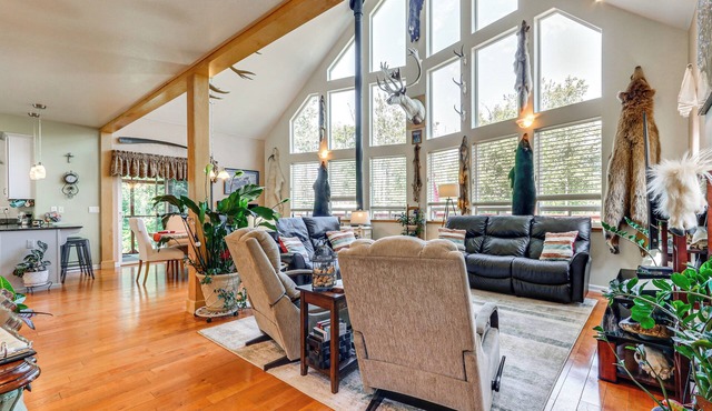 Palmer Getaway w/Mountain Views & Fire Pit!