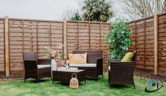 Palmer House - Ground floor with garden near Castle and Legolandn