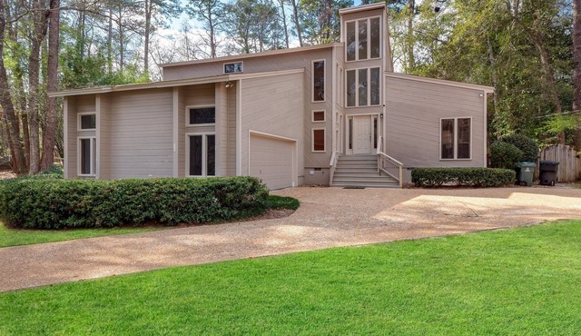 Palmer & Tally - Fenced in Yard + Private Pool