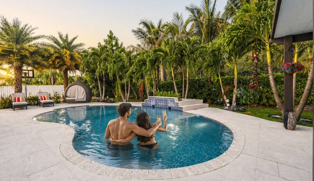 Palmetto Bay Tropical Home w/Game Room, Pool & Fun