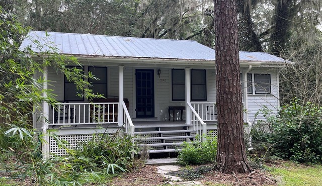 Palmetto Cottage-1930’s Florida Cottage