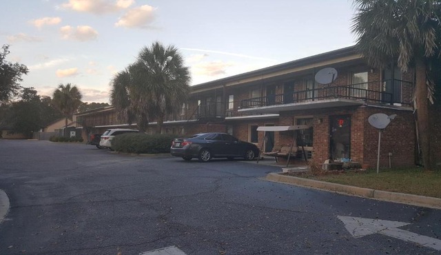 Palmetto Inn