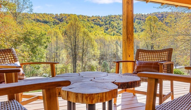 Palmetto Trailside Retreat