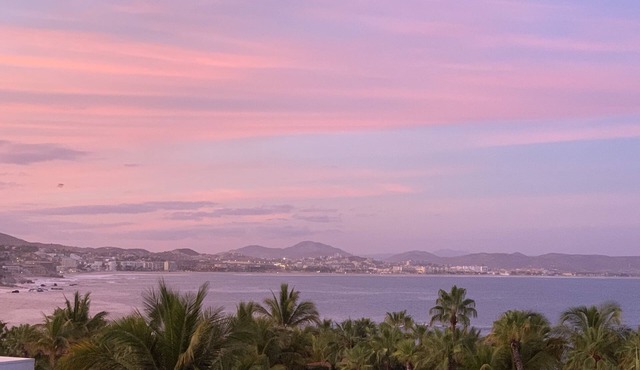 PALMILLA VILLA WITH STUNNING OCEAN VIEWS