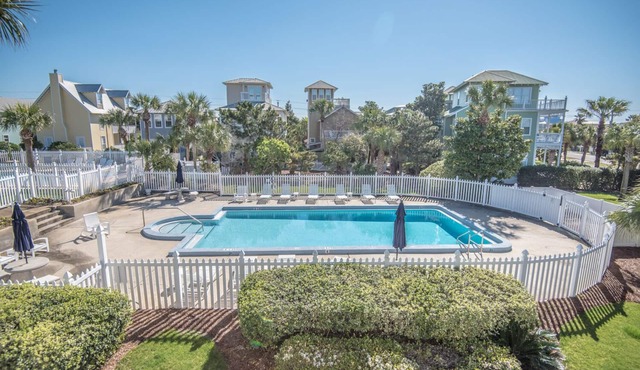 Palms North #2B- Deeded beach access, pool, on Dune Allen beach