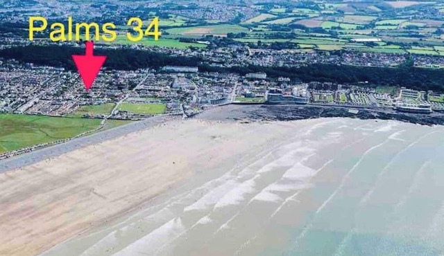 Palms34! Great Central Location 5 mins walk 2 beach