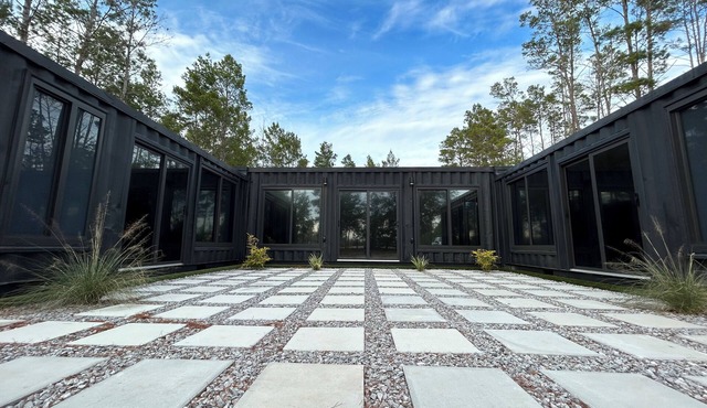 Palo Alto Luxury Retreat/Serene Nature Escape Near Trails & Downtown Access