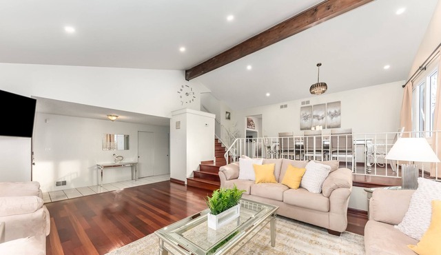 Palos Hills Rental - Sun Valley Dr