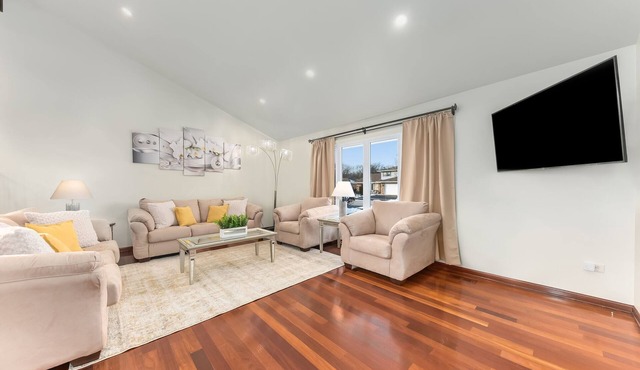 Palos Hills Rental - Sun Valley Dr