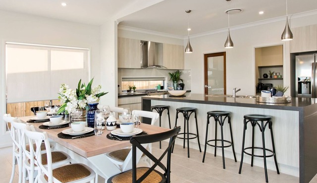 Panama Rivera - Waterfront