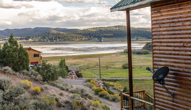 Panguitch Lakehome Great views of the lake & perfect for all local activities