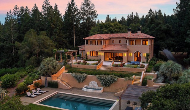 Panorama Estate - Classic Wine Country Villa in Healdsburg