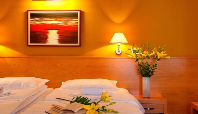 Panorama Suite With Private Bathroom