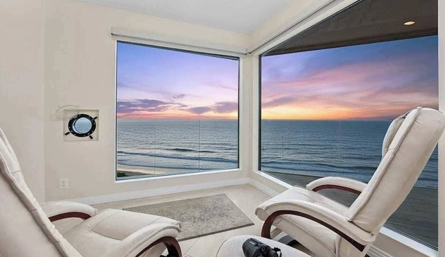 Panoramic Beach | Pool, Spa, Pickleball, Coffee Shops