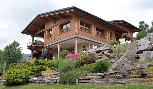 Panoramic Chalet beautiful view of the valley and well accessible