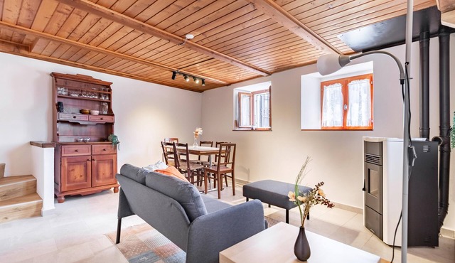 Panoramic Chalet Home