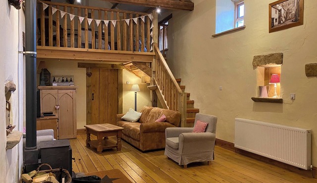 Panoramic countryside views can be savoured from this barn conversion.