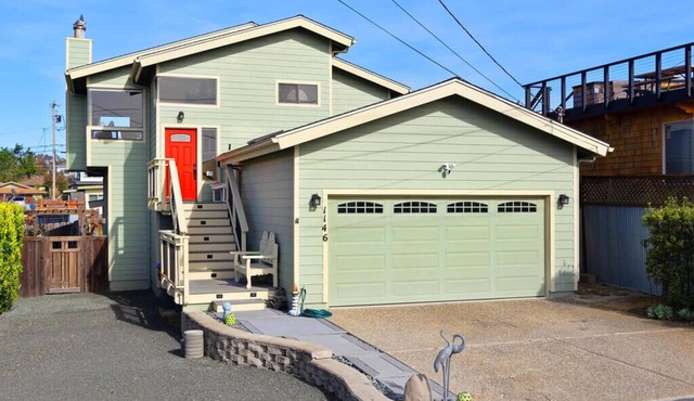 Panoramic Estuary View Home - monthly only