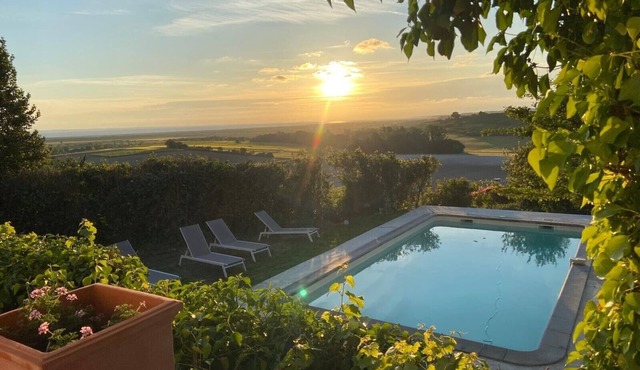 Panoramic view of the Gironde estuary