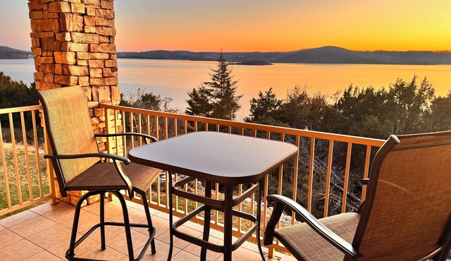 Panoramic Lake View! - The View at Emerald Pointe