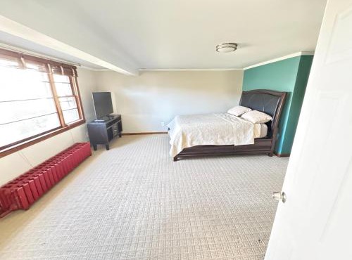 Panoramic Lakeview Suite Ultimate Comfort and Serenity