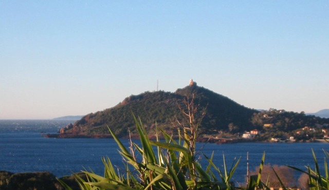 Panoramic ocean view at the foot of the Esterel Massif