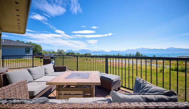 Panoramic Ocean Views! Peak Season Openings!