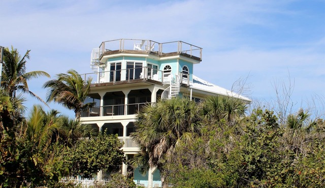 Panoramic Ocean Views, Sleeps 10, Heated Pool