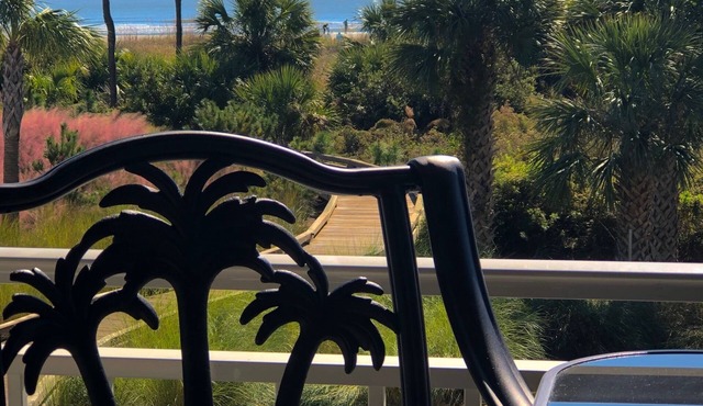 Panoramic paradise ocean beach front/steps to beach/heated pool condo!