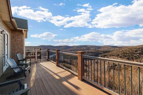Panoramic Penthouse at SDC