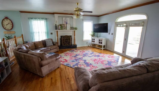 Panoramic Picturesque Home in Blue Ridge Mtns