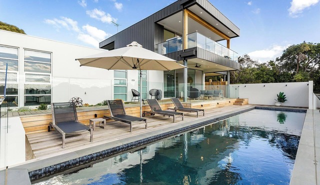 Panoramic Retreat on Cheviot