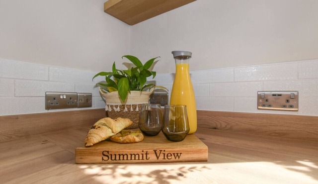 Panoramic Sunset Views - Free Parking