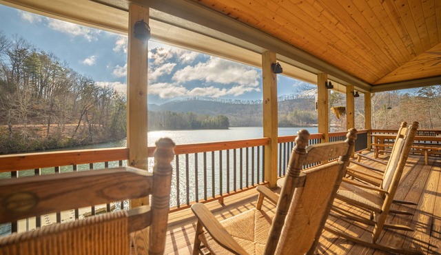 Panoramic Santeetlah Lake and Mountain Views in Quiet WNC Cove