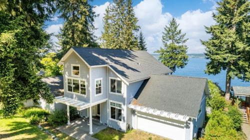 Panoramic Saratoga Passage Views Elegant Whidbey Home by AvantStay