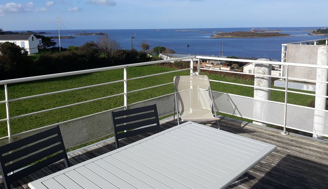Panoramic sea view apartment for 4 people- LANDEDA